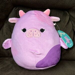 NWT, 8in Squishmallow, “Stasia” the Seacow
